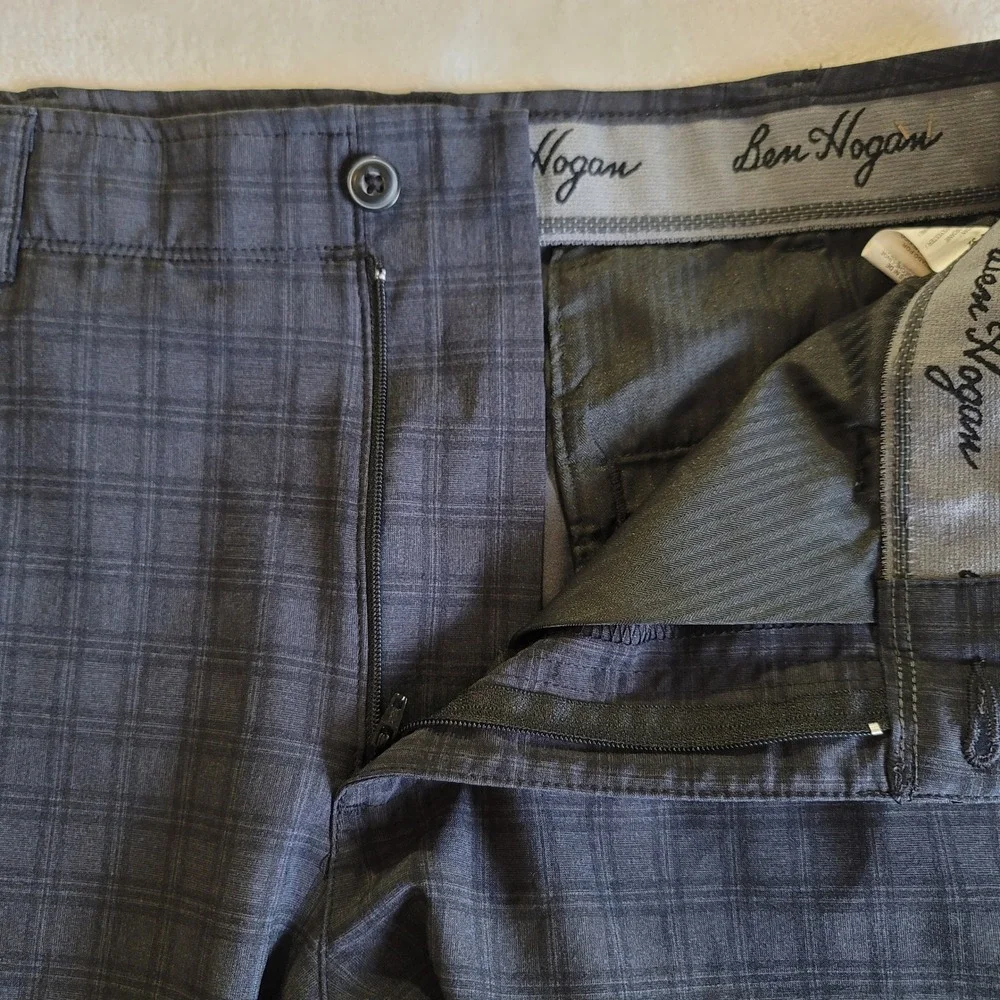 Ben Hogan Golf Shorts Mens 32 Gray Plaid Performance‎ Stretch Moisture Wicking